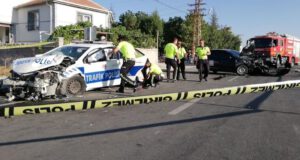 Karaman’da feci kaza! Gurbetçinin aracıyla polis aracı çarpıştı